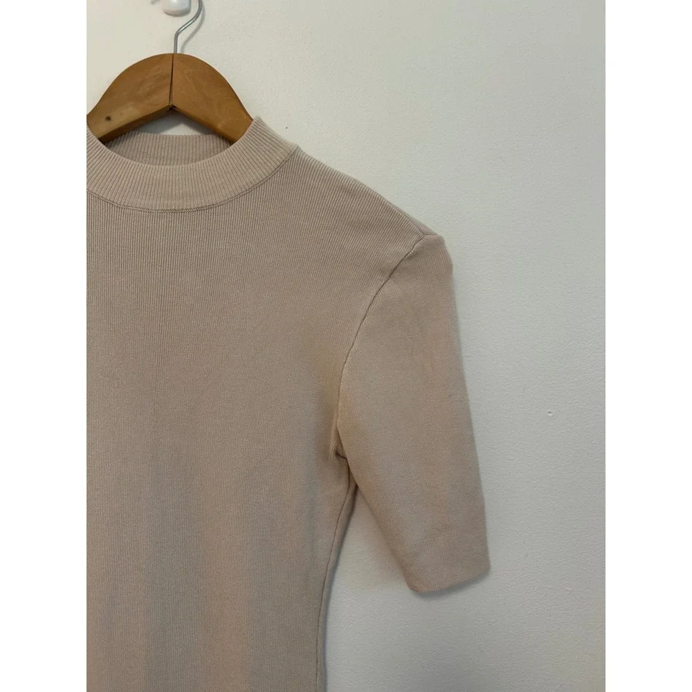 Baltic Born Beige Mock Neck Ribbed Knit Short Sleeve Top | Size Large